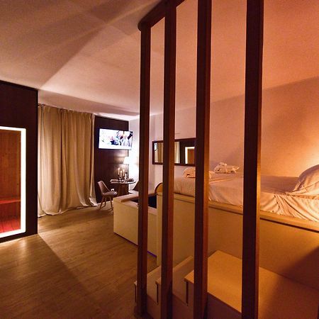 Alma Suites - Il Nido D'Amore Livorno Eksteriør billede