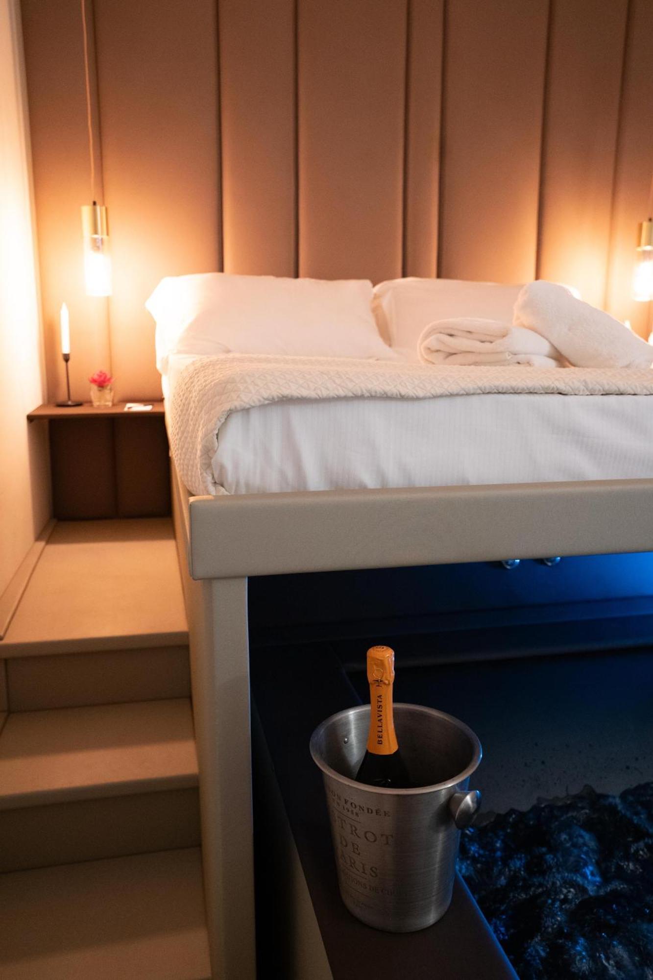 Alma Suites - Il Nido D'Amore Livorno Eksteriør billede