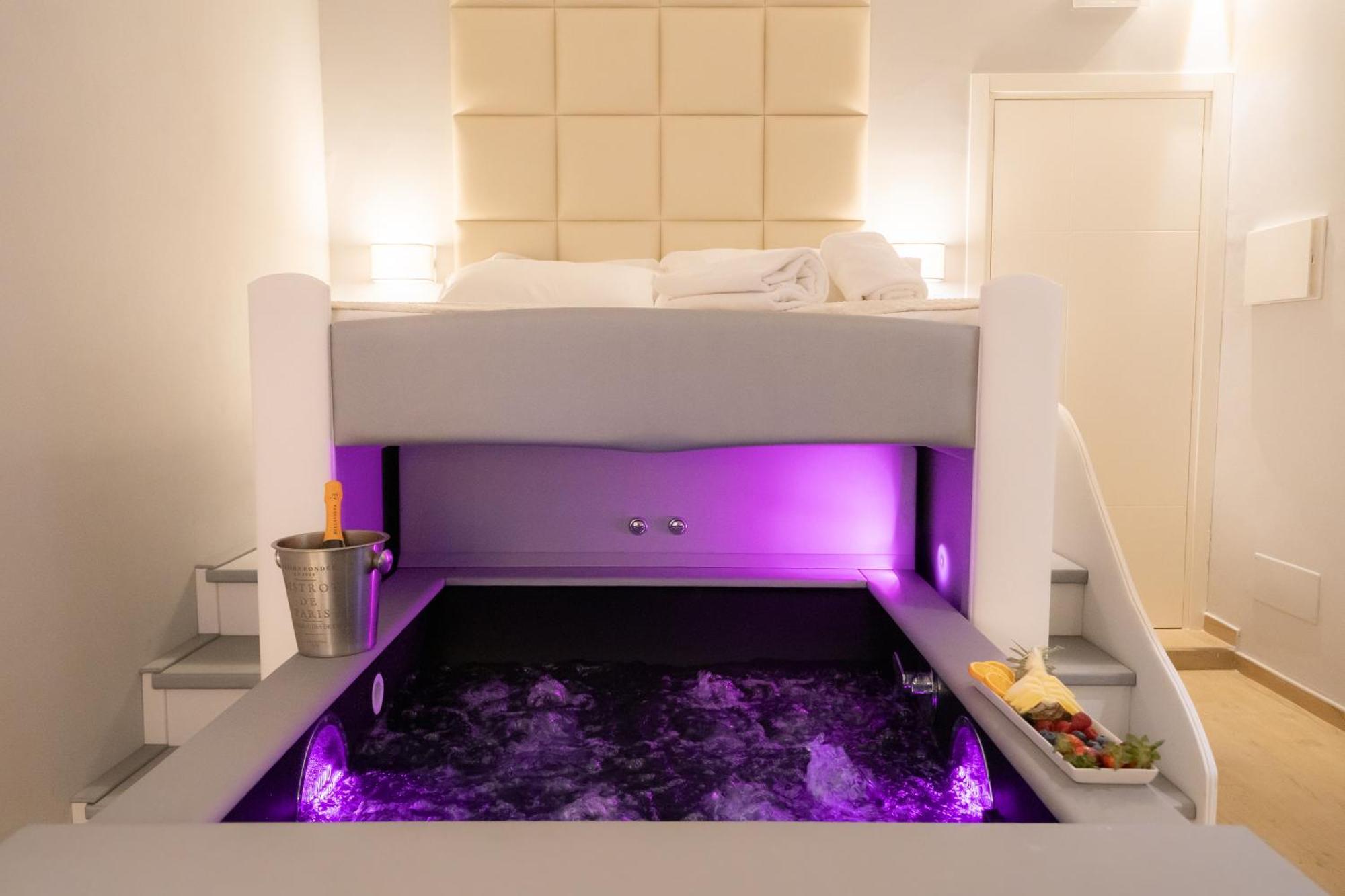 Alma Suites - Il Nido D'Amore Livorno Eksteriør billede