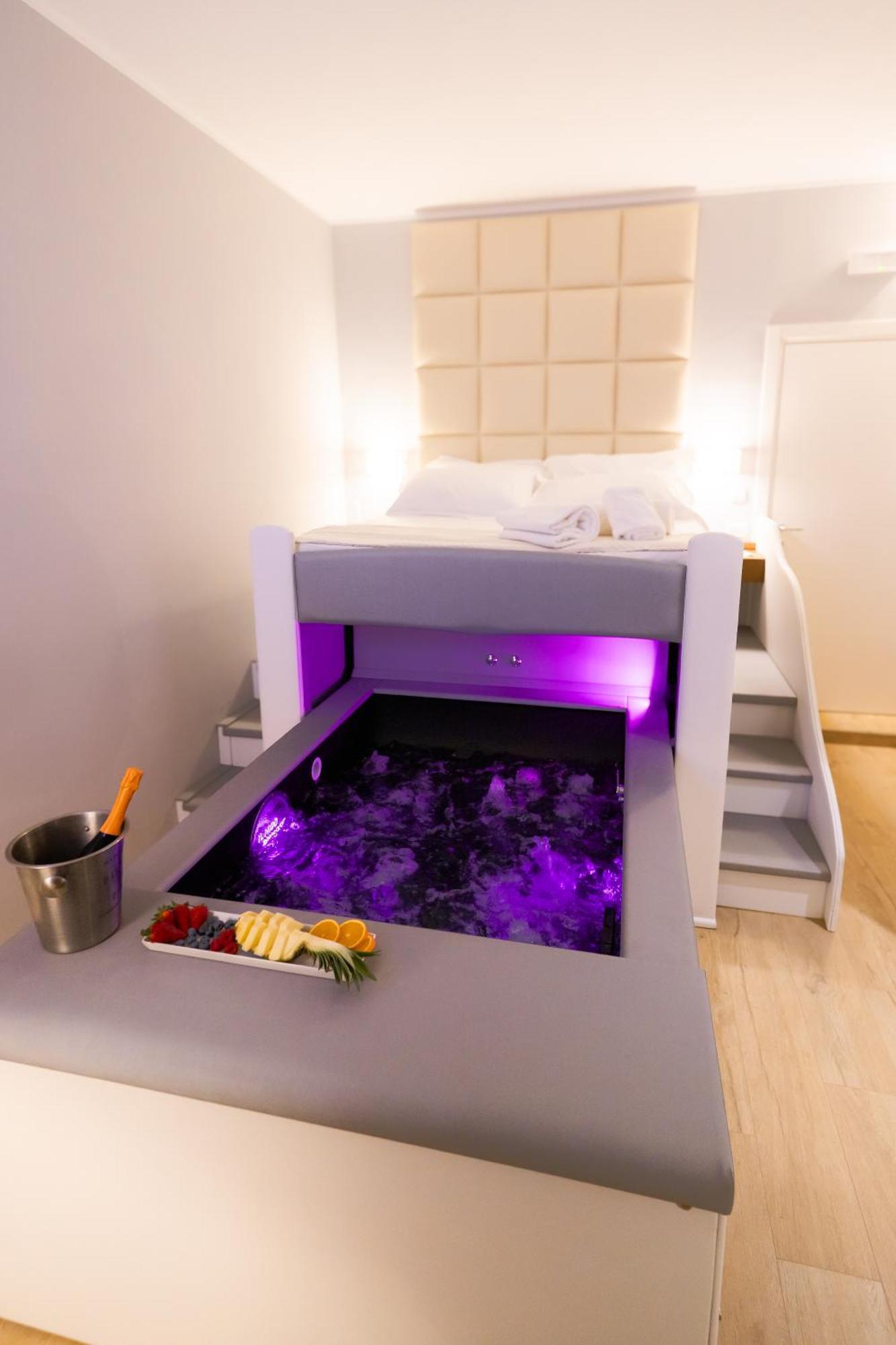 Alma Suites - Il Nido D'Amore Livorno Eksteriør billede